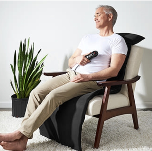 RelaxUs Full Body Vibration Heated Massage Mat - Picture 1 of 5
